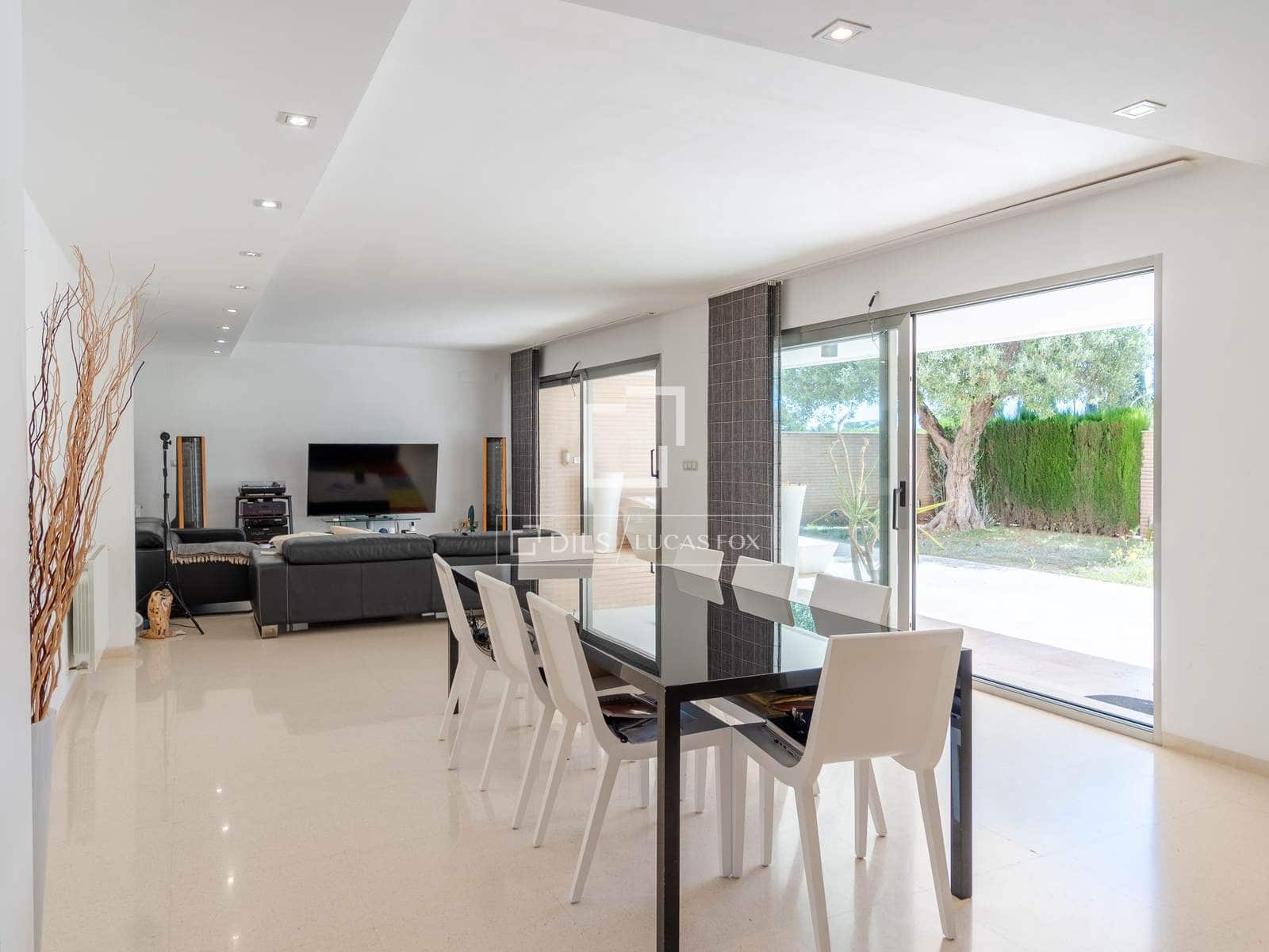 4 bedroom Villa for sale in Godella with pool garage - € 1,400,000 (Ref: 9844165)