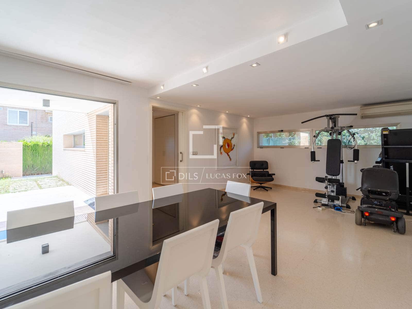 4 bedroom Villa for sale in Godella with pool garage - € 1,400,000 (Ref: 9844165)