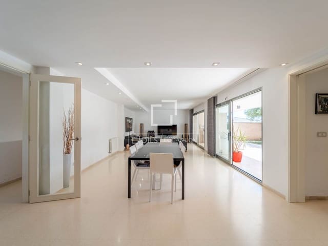 4 soveværelse Villa til salg i Godella med swimmingpool garage - € 1.400.000 (Ref: 9844165)