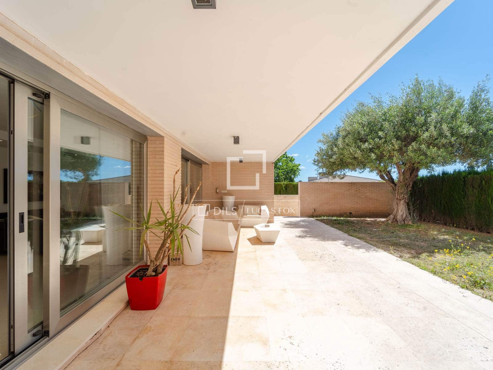 4 bedroom Villa for sale in Godella with pool garage - € 1,400,000 (Ref: 9844165)