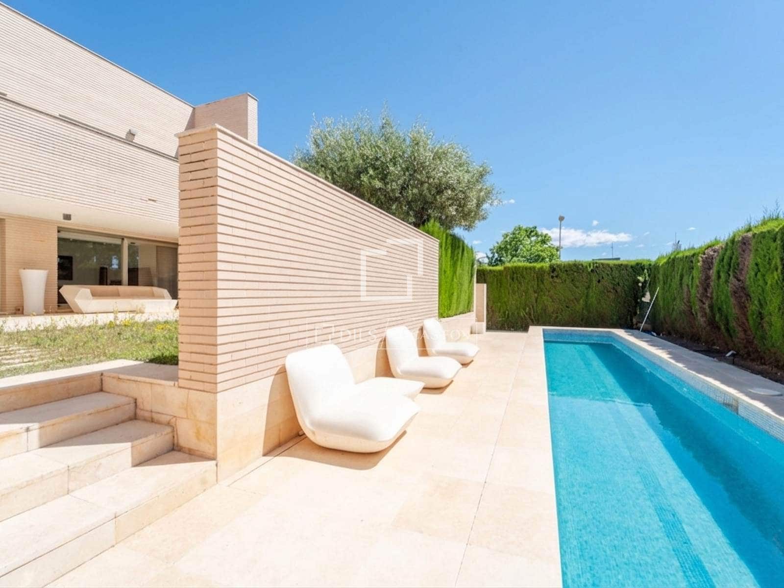 4 bedroom Villa for sale in Godella with pool garage - € 1,400,000 (Ref: 9844165)