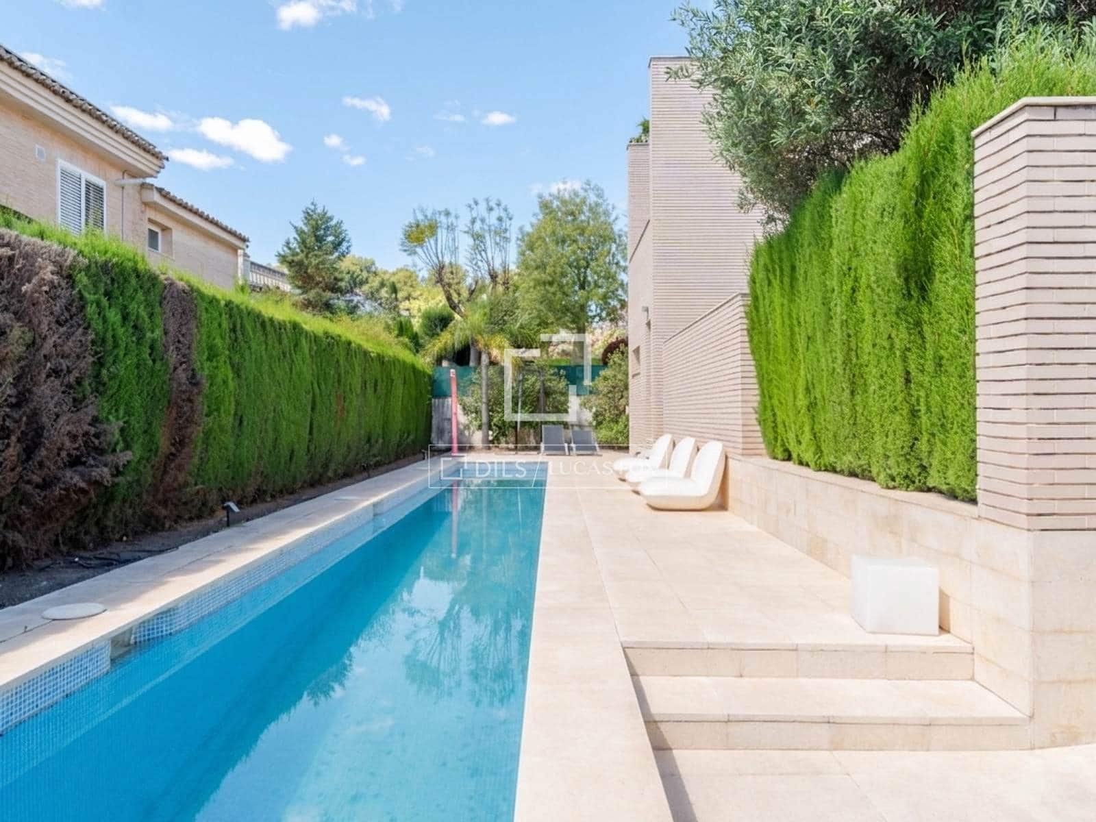 4 bedroom Villa for sale in Godella with pool garage - € 1,400,000 (Ref: 9844165)