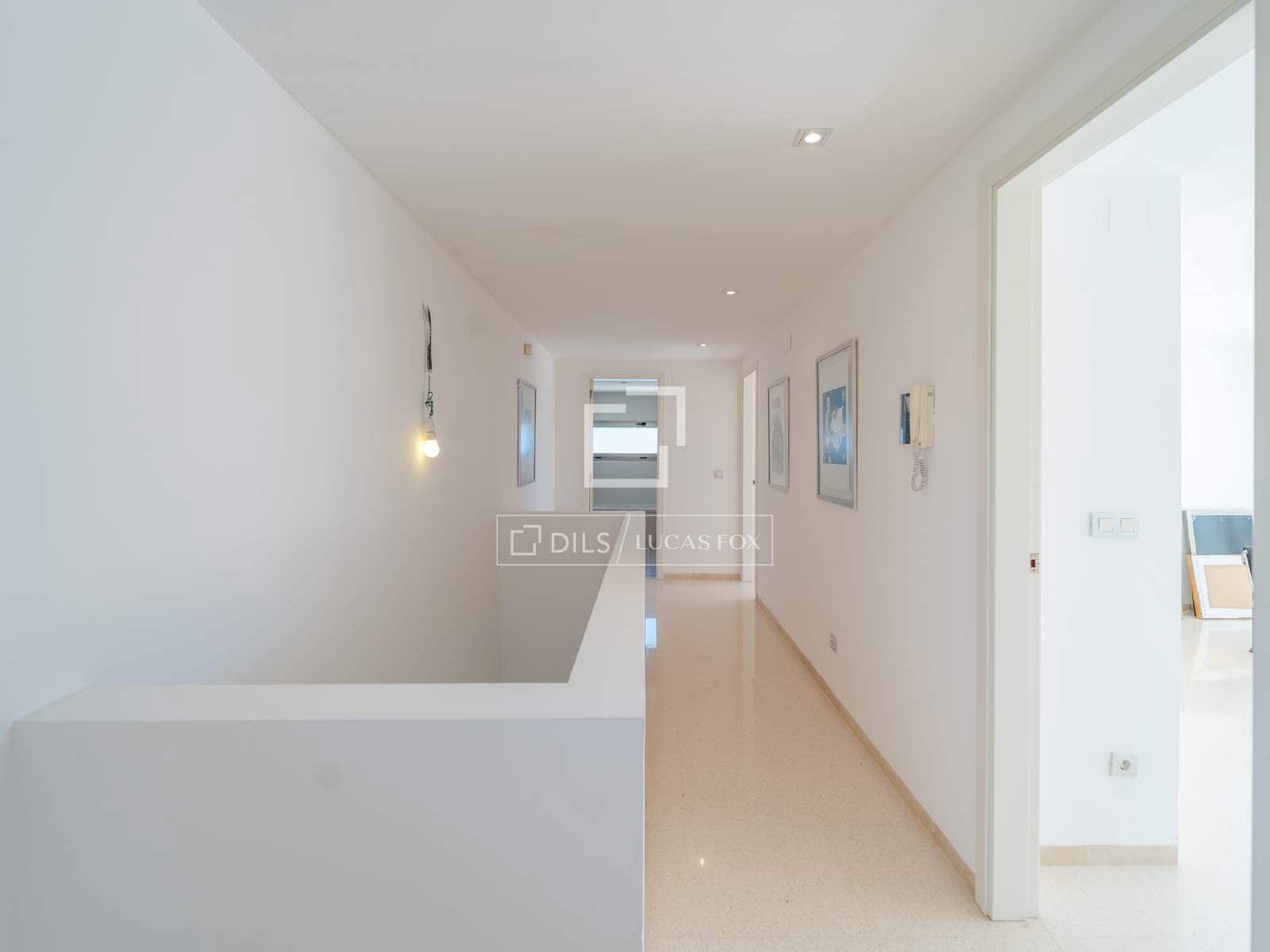 4 bedroom Villa for sale in Godella with pool garage - € 1,400,000 (Ref: 9844165)