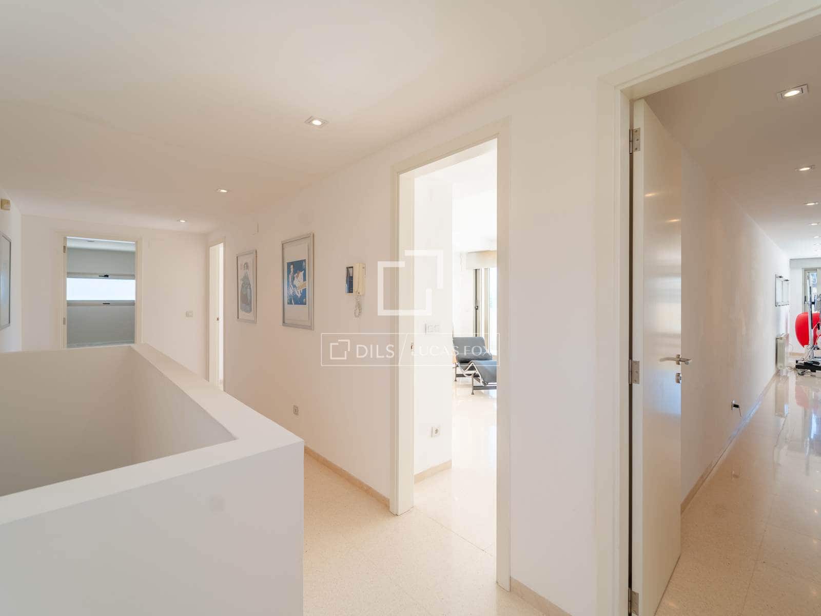 4 bedroom Villa for sale in Godella with pool garage - € 1,400,000 (Ref: 9844165)