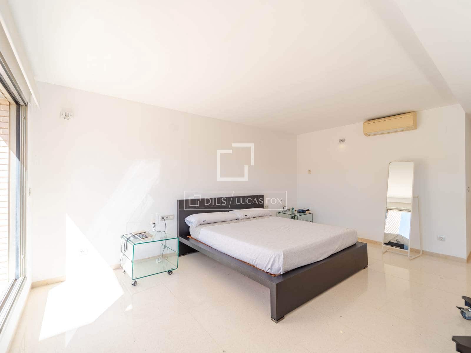 4 bedroom Villa for sale in Godella with pool garage - € 1,400,000 (Ref: 9844165)