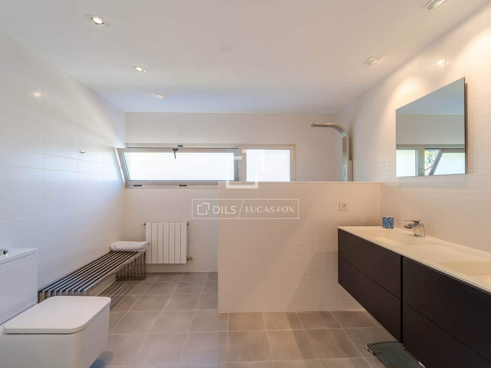 4 bedroom Villa for sale in Godella with pool garage - € 1,400,000 (Ref: 9844165)