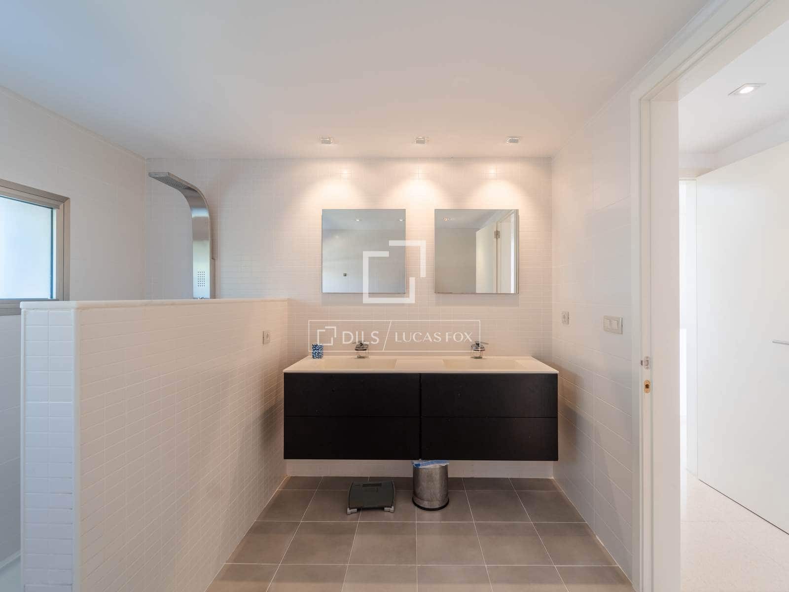4 bedroom Villa for sale in Godella with pool garage - € 1,400,000 (Ref: 9844165)