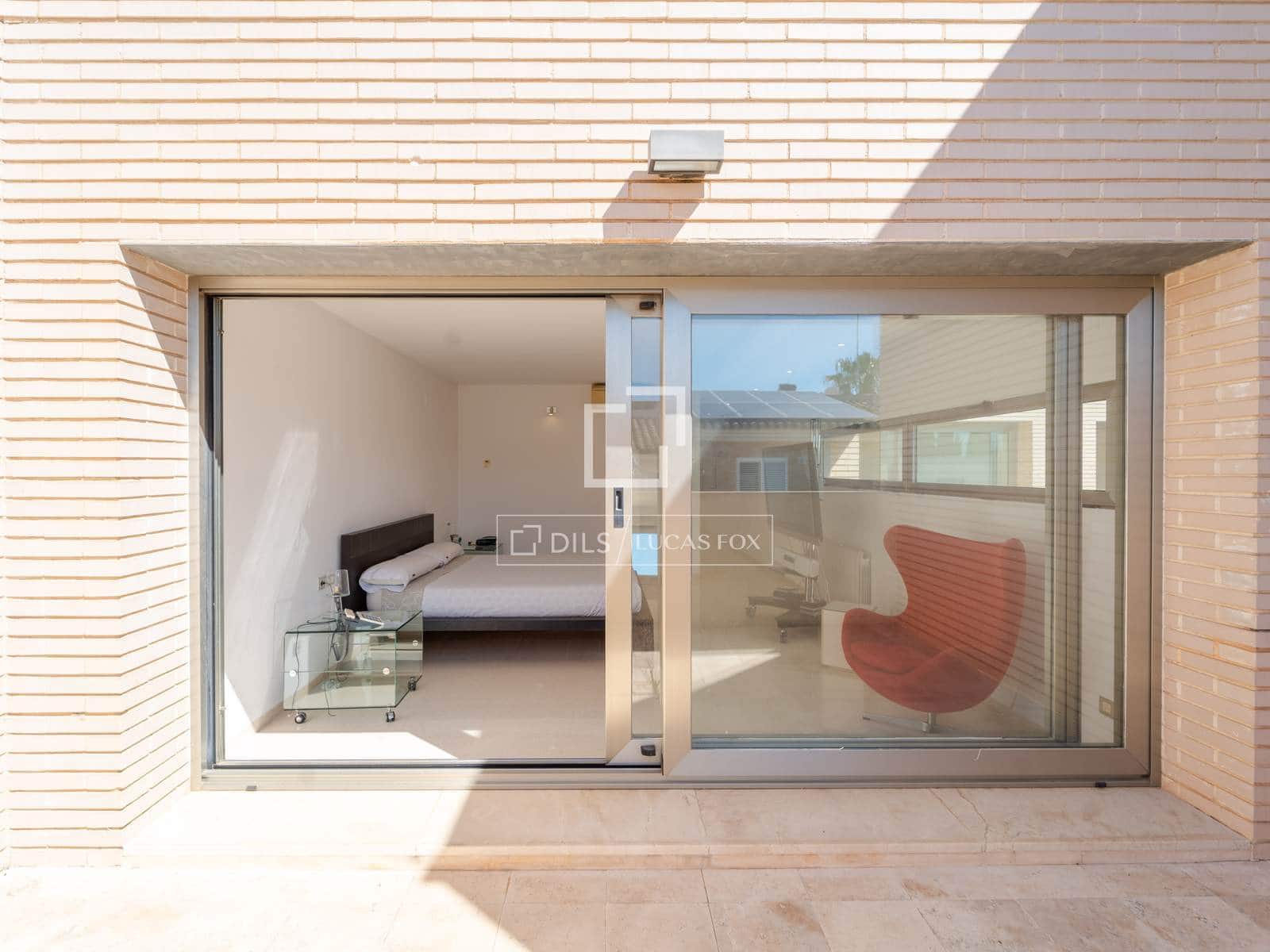 4 bedroom Villa for sale in Godella with pool garage - € 1,400,000 (Ref: 9844165)