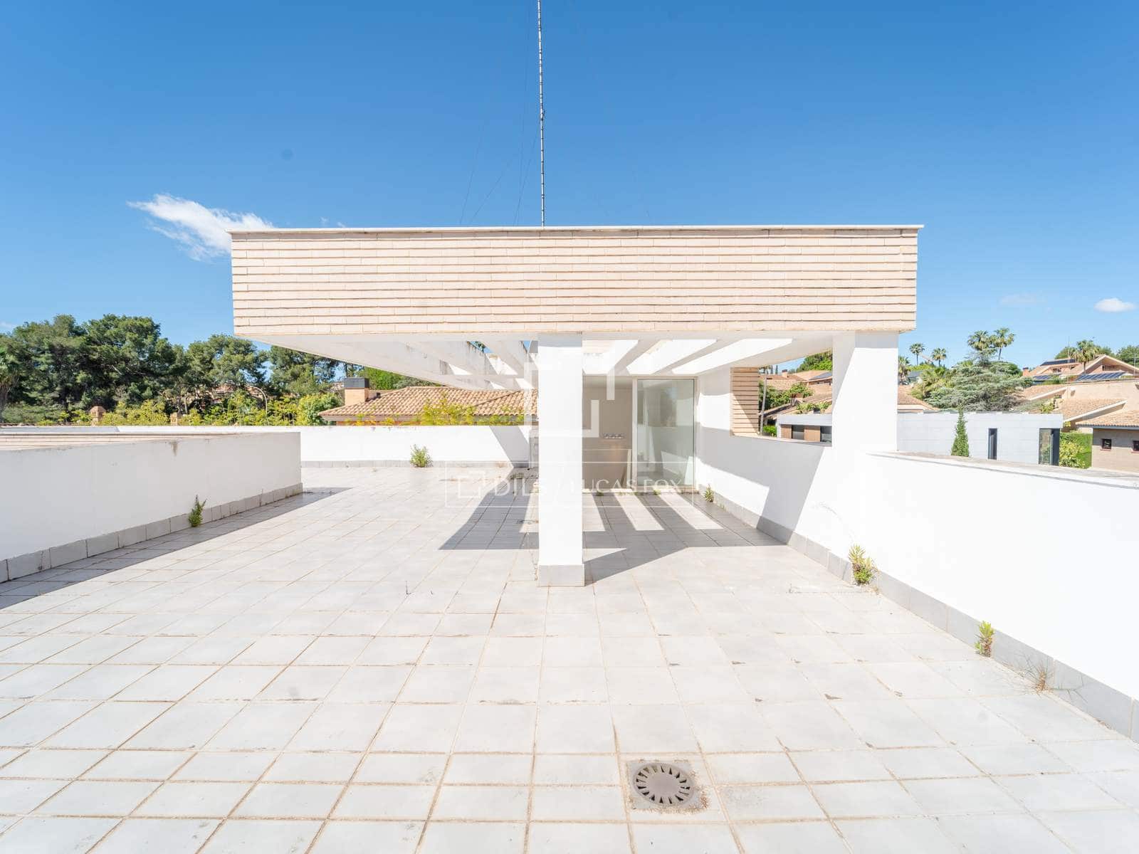 4 bedroom Villa for sale in Godella with pool garage - € 1,400,000 (Ref: 9844165)