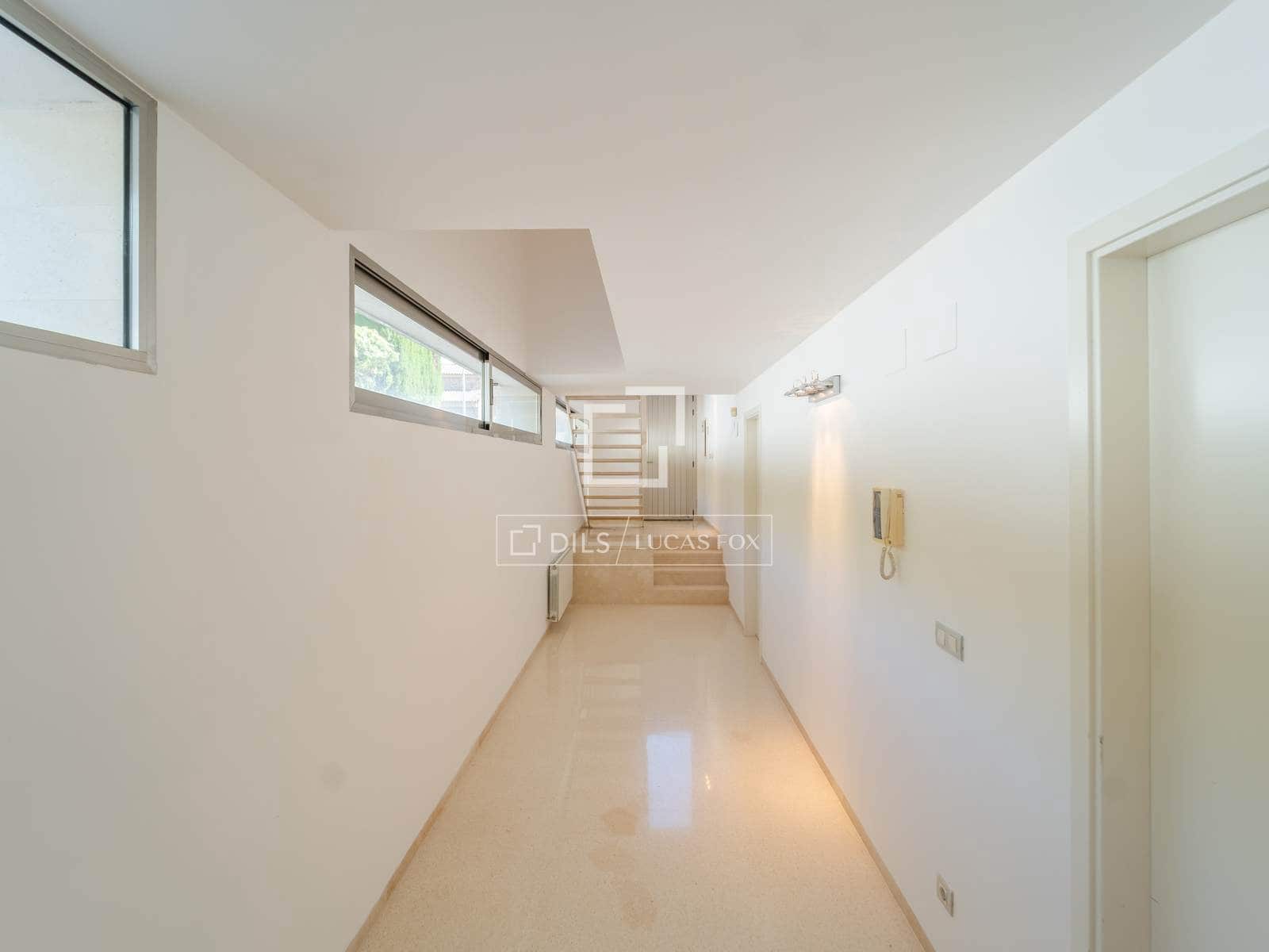 4 bedroom Villa for sale in Godella with pool garage - € 1,400,000 (Ref: 9844165)