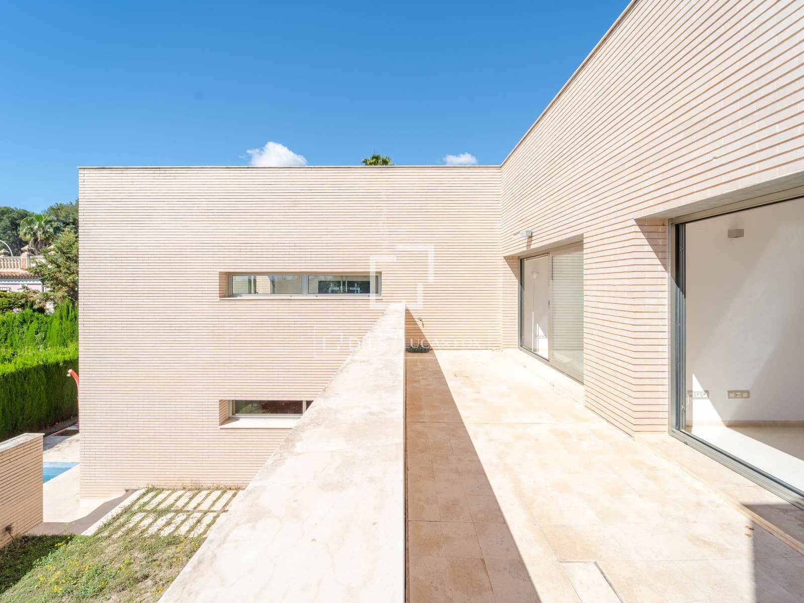 4 bedroom Villa for sale in Godella with pool garage - € 1,400,000 (Ref: 9844165)