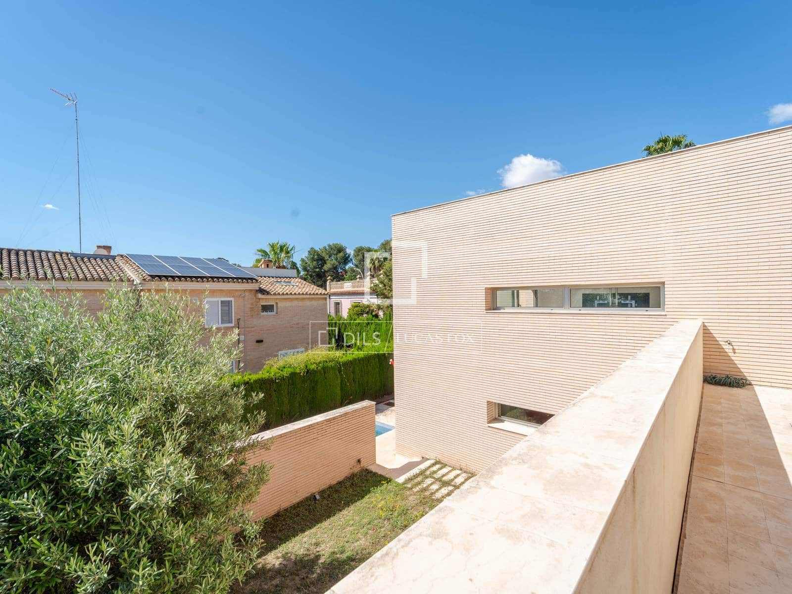 4 bedroom Villa for sale in Godella with pool garage - € 1,400,000 (Ref: 9844165)