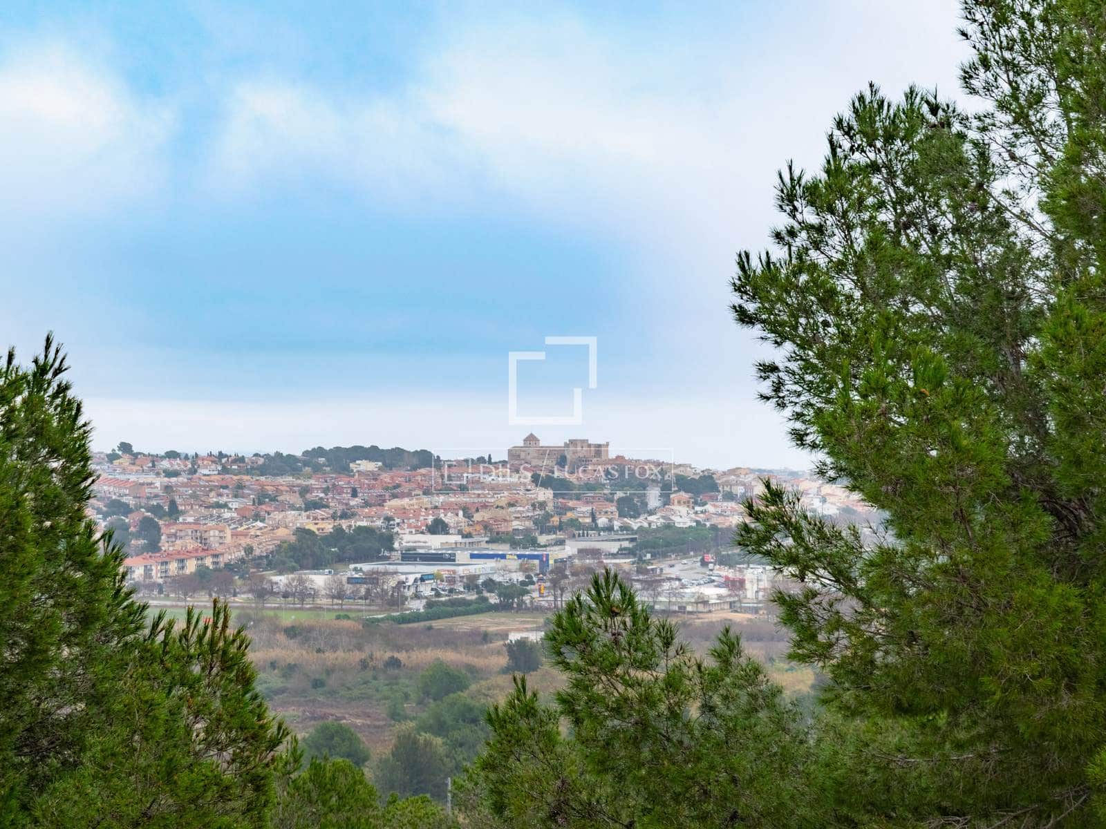 2 soveværelse Villa til salg i Tarragona by med swimmingpool garage - € 325.000 (Ref: 9844167)