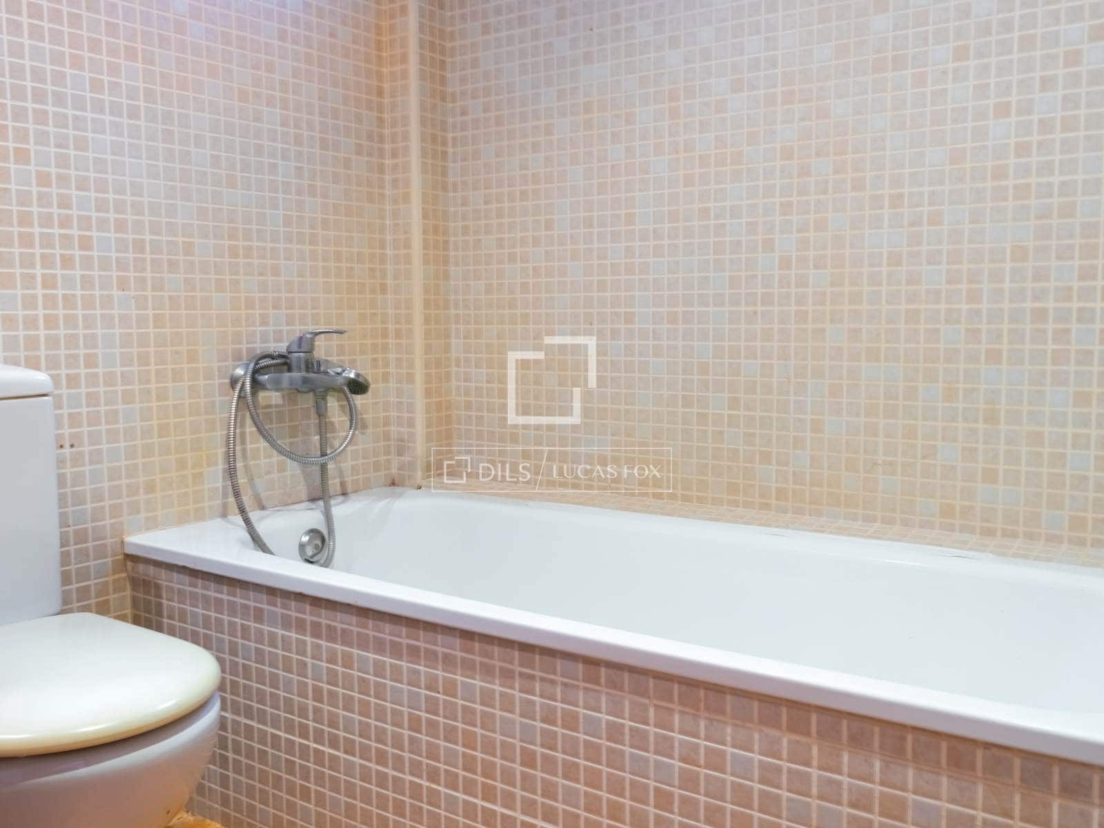 2 soveværelse Villa til salg i Tarragona by med swimmingpool garage - € 325.000 (Ref: 9844167)