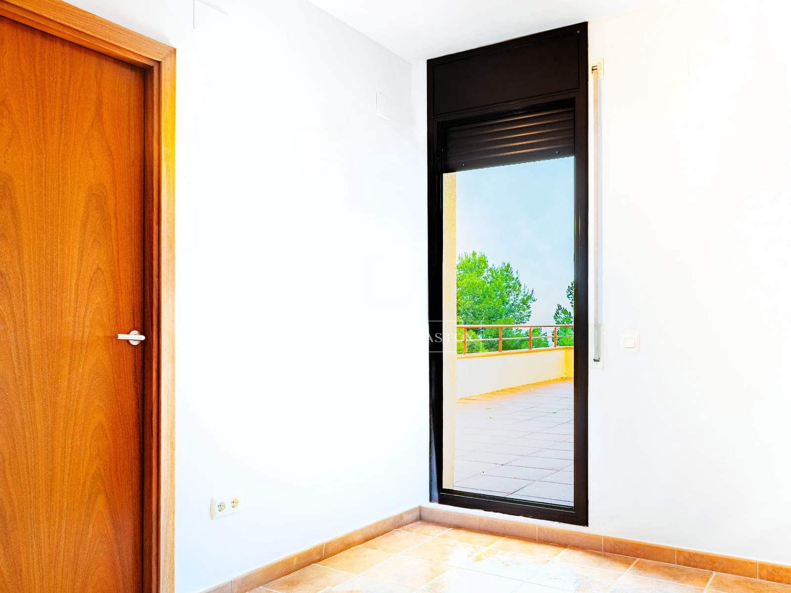 2 soveværelse Villa til salg i Tarragona by med swimmingpool garage - € 325.000 (Ref: 9844167)