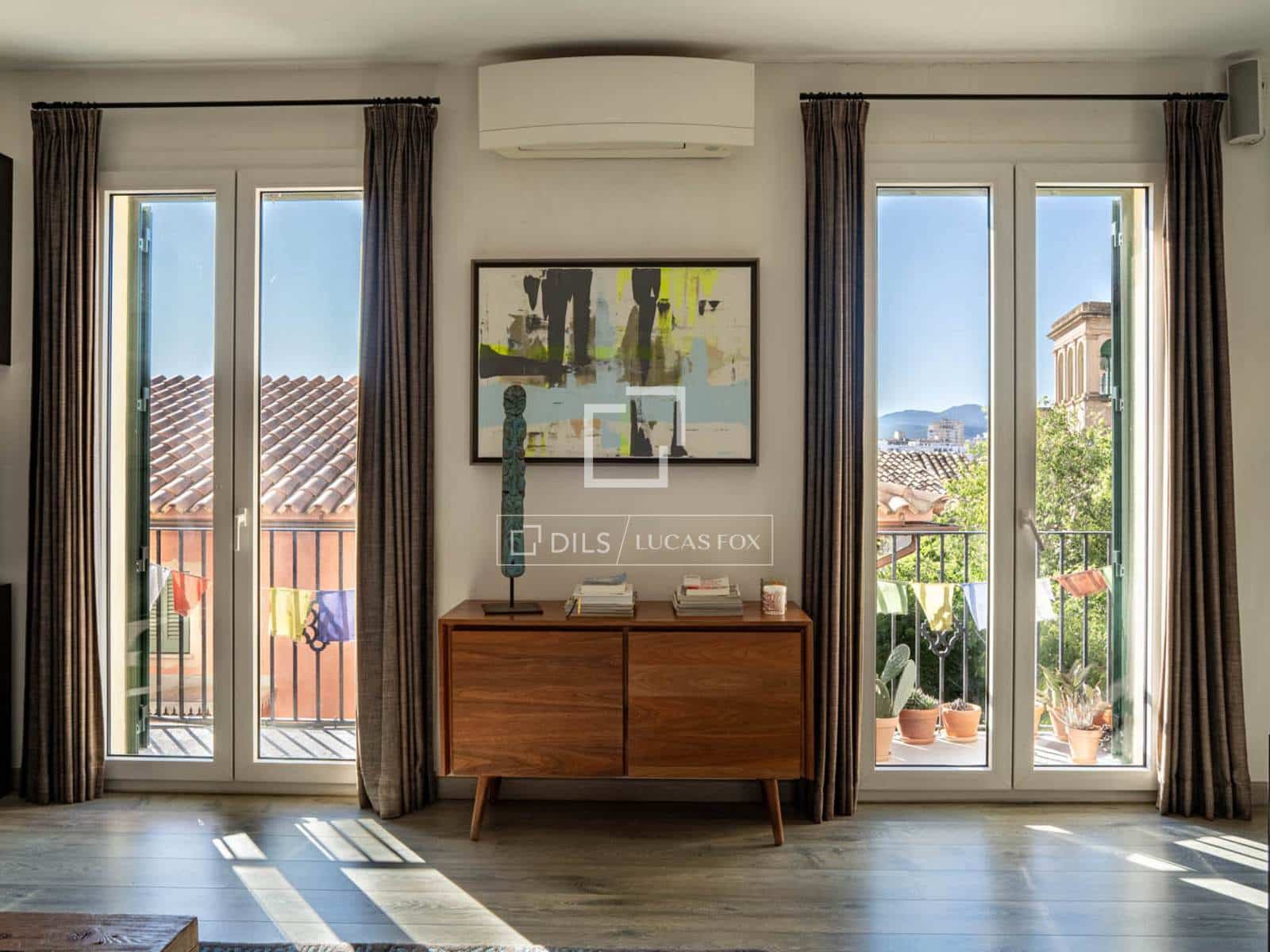 2 bedroom Apartment for rent in Palma de Mallorca - € 2,500 (Ref: 9844372)