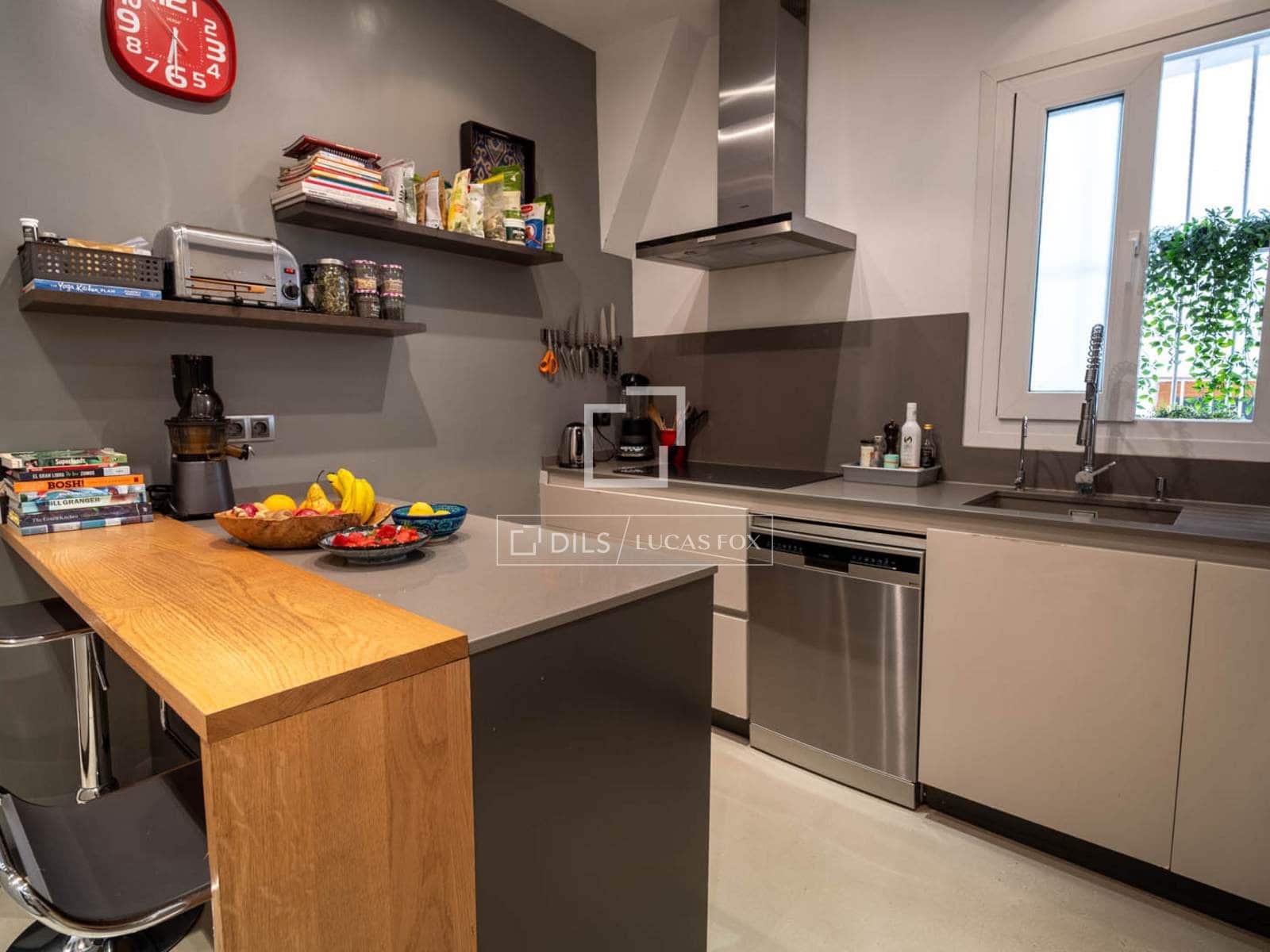 2 bedroom Apartment for rent in Palma de Mallorca - € 2,500 (Ref: 9844372)