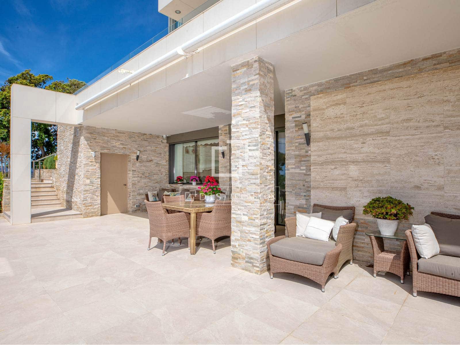 4 quarto Moradia para venda em Lloret de Mar com piscina garagem - 2 990 000 € (Ref: 9844462)