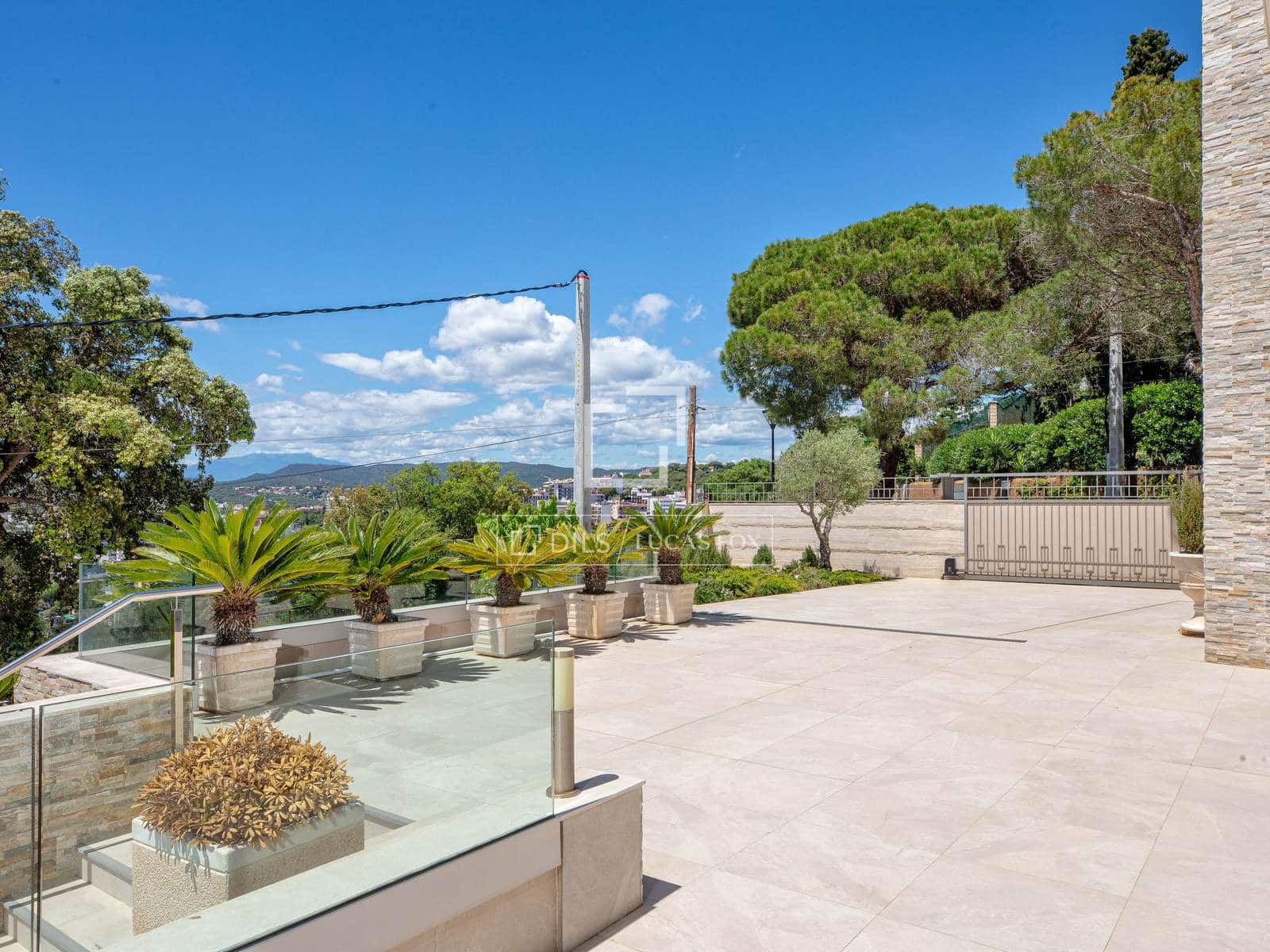4 quarto Moradia para venda em Lloret de Mar com piscina garagem - 2 990 000 € (Ref: 9844462)