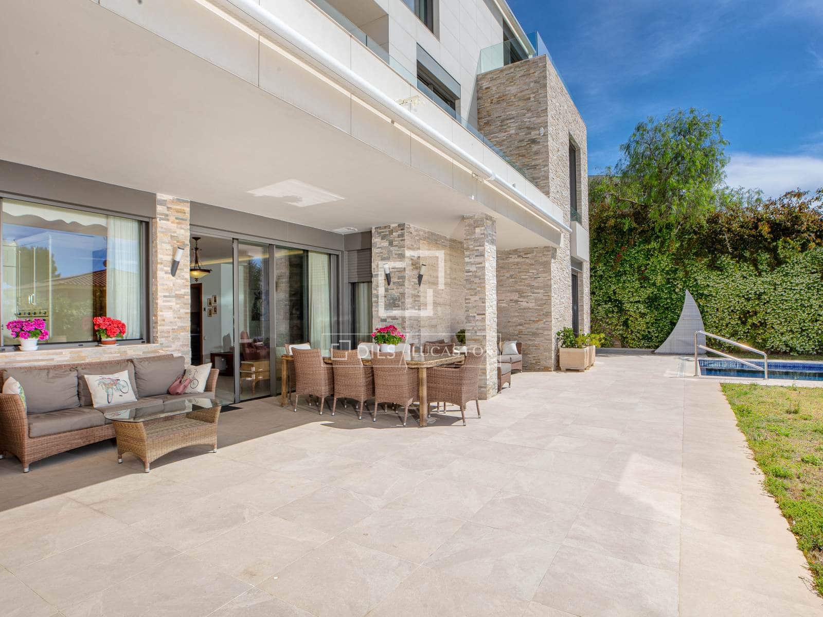 4 quarto Moradia para venda em Lloret de Mar com piscina garagem - 2 990 000 € (Ref: 9844462)