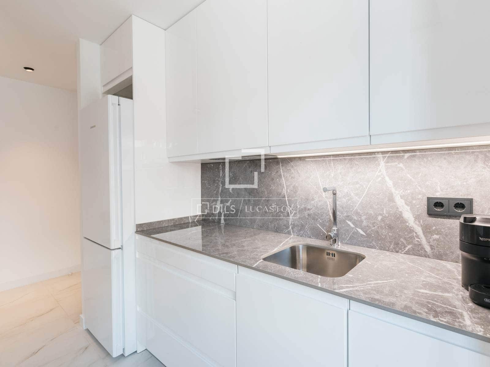 1 sypialnia Apartament do wynajęcia w Miasto Madryt - 1 750 € (Ref: 9844463)