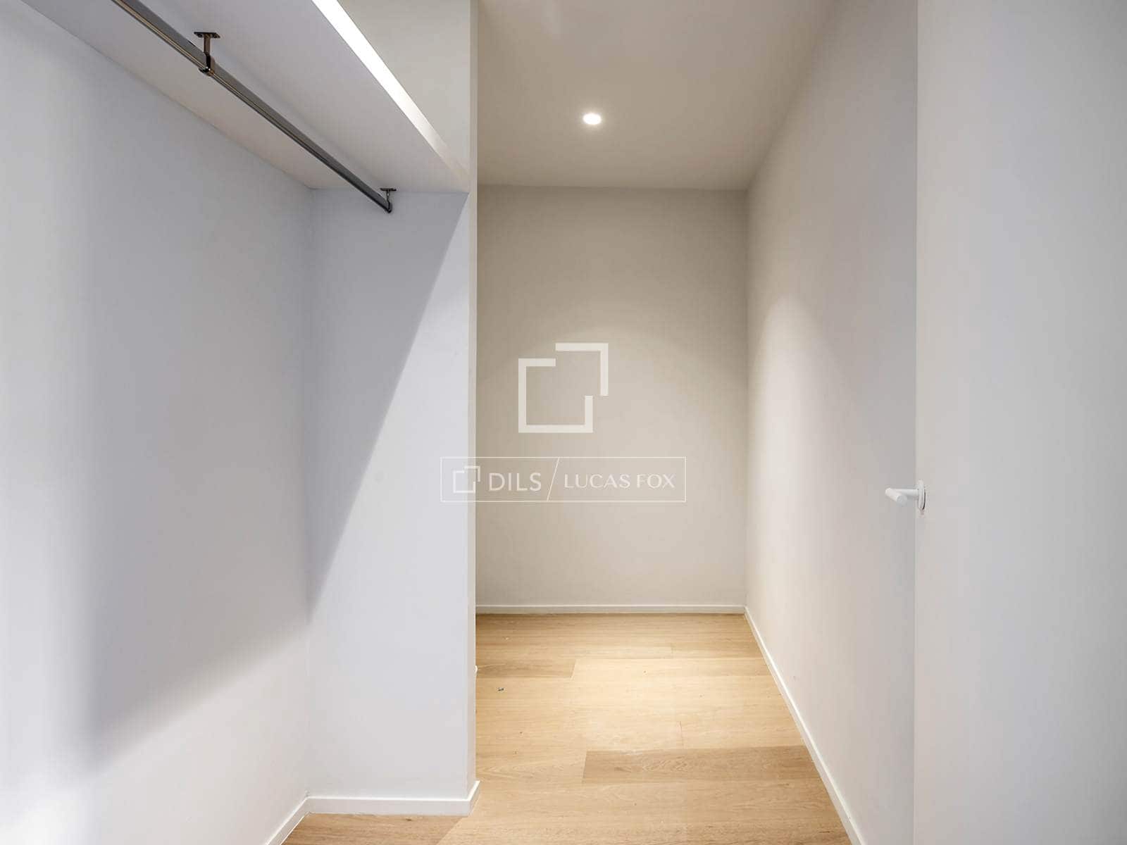 3 soveværelse Lejlighed til salg i Barcelona by - € 1.195.000 (Ref: 9844464)