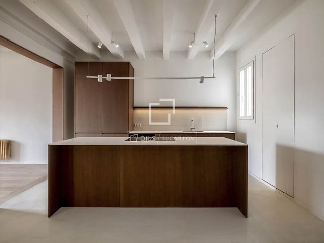 3 soveværelse Lejlighed til salg i Barcelona by - € 1.195.000 (Ref: 9844464)