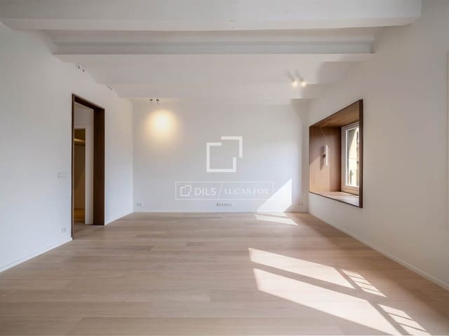3 soveværelse Lejlighed til salg i Barcelona by - € 1.195.000 (Ref: 9844464)