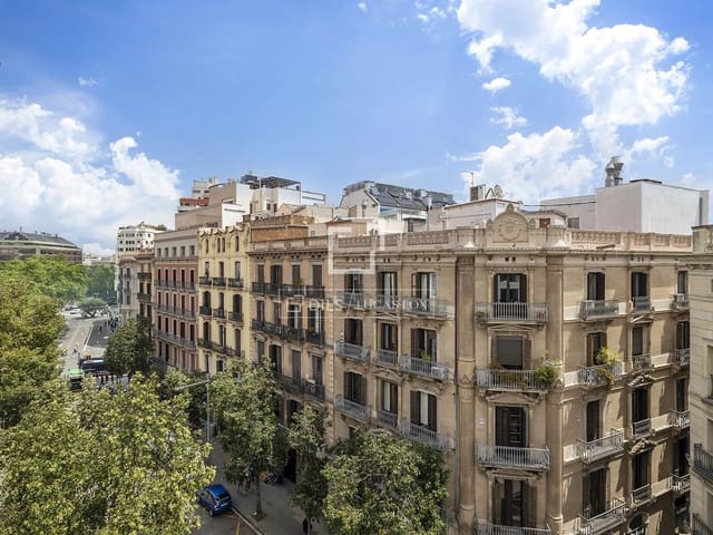 3 soveværelse Lejlighed til salg i Barcelona by - € 1.195.000 (Ref: 9844464)
