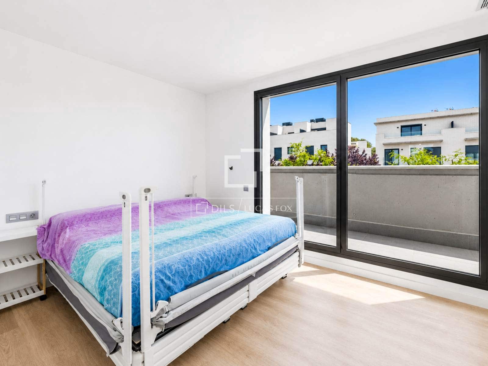4 bedroom Villa for sale in Sitges with garage - € 895,000 (Ref: 9844465)