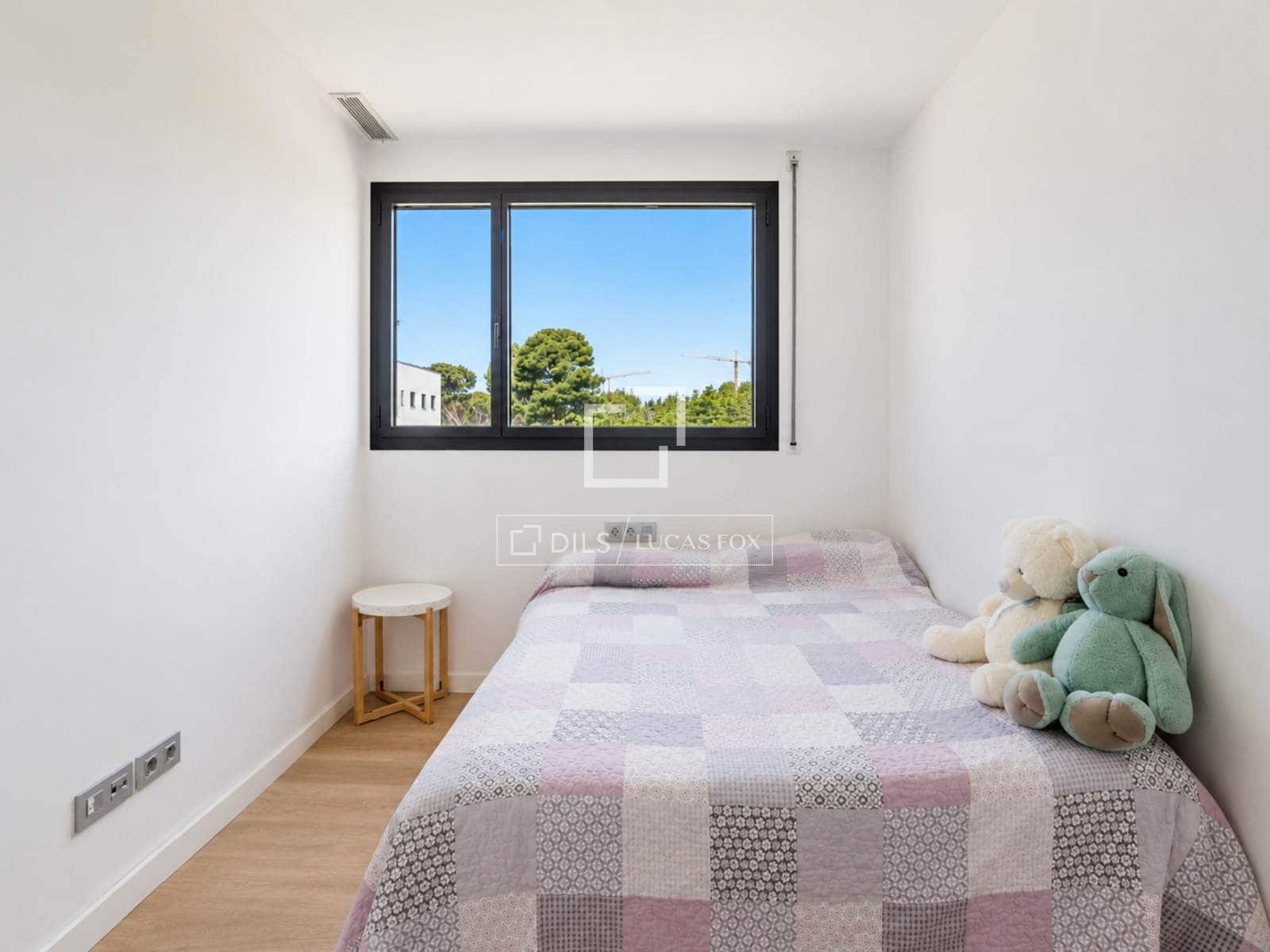 4 bedroom Villa for sale in Sitges with garage - € 895,000 (Ref: 9844465)