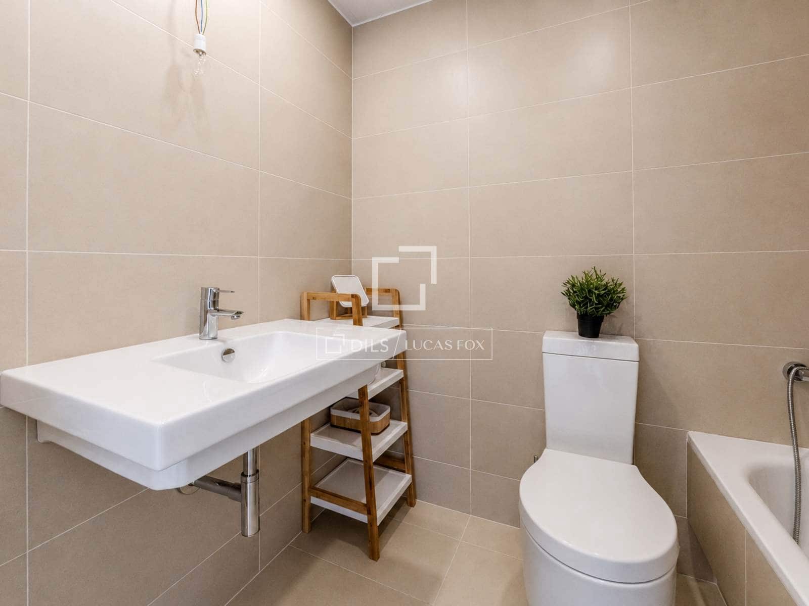 4 bedroom Villa for sale in Sitges with garage - € 895,000 (Ref: 9844465)
