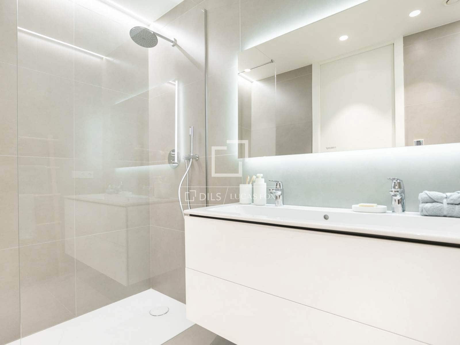 3 soveværelse Lejlighed til salg i Barcelona by med swimmingpool garage - € 1.375.000 (Ref: 9844545)