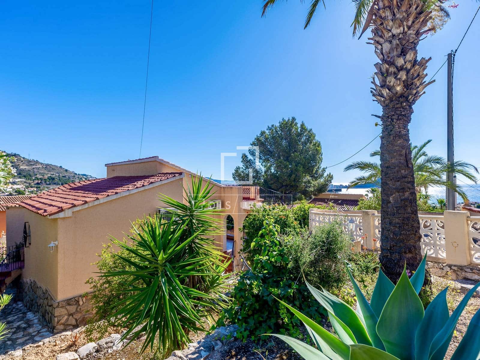 4 quarto Moradia para venda em Calpe / Calp com piscina garagem - 445 000 € (Ref: 9844547)