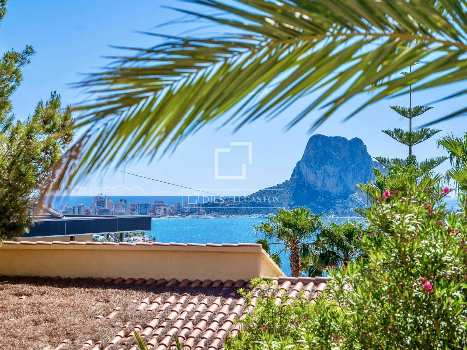 4 quarto Moradia para venda em Calpe / Calp com piscina garagem - 445 000 € (Ref: 9844547)