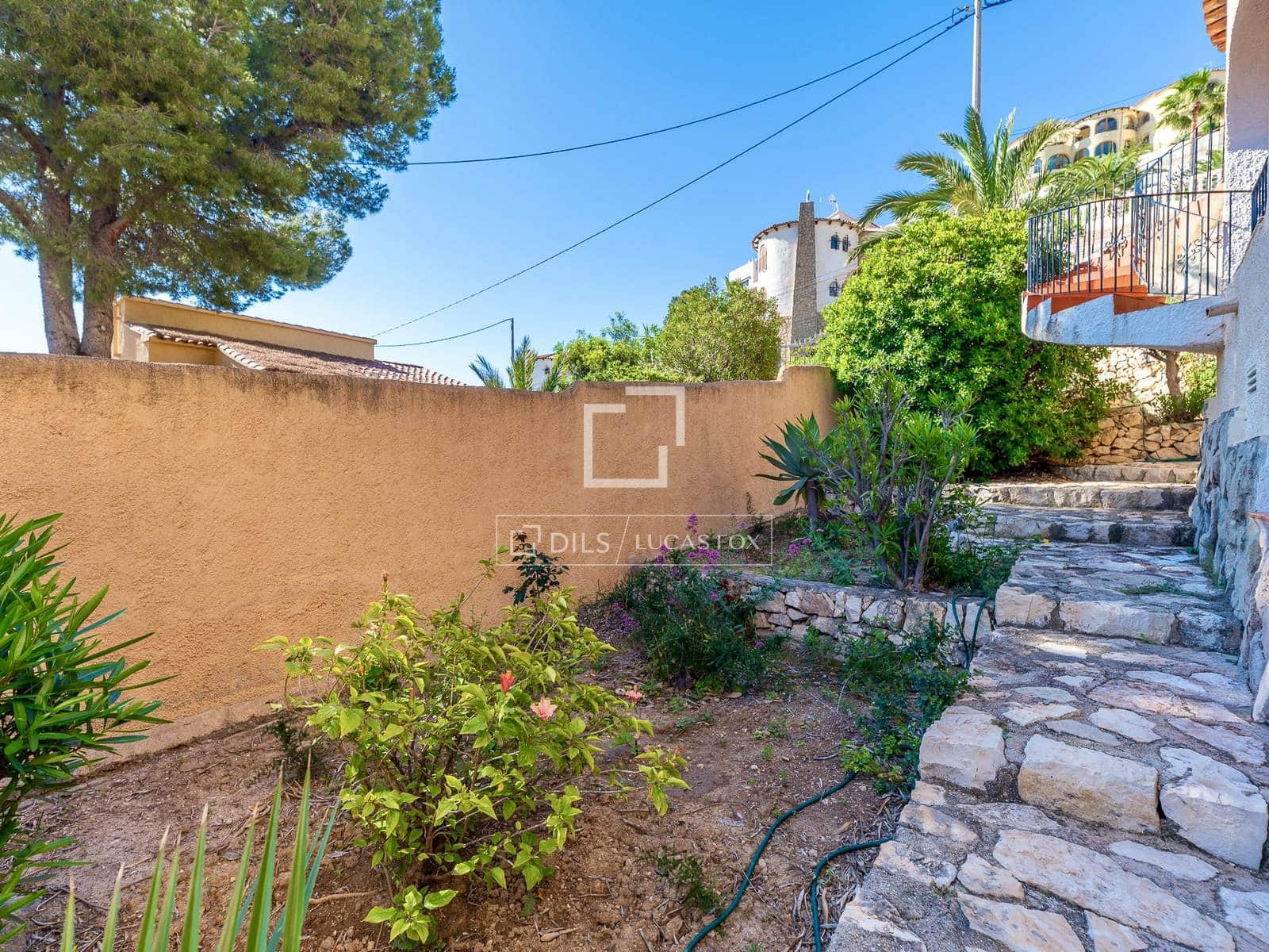 4 quarto Moradia para venda em Calpe / Calp com piscina garagem - 445 000 € (Ref: 9844547)