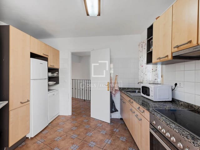 4 quarto Moradia para venda em Maryvilla, Calpe / Calp com piscina garagem - 445 000 € (Ref: 9844547)