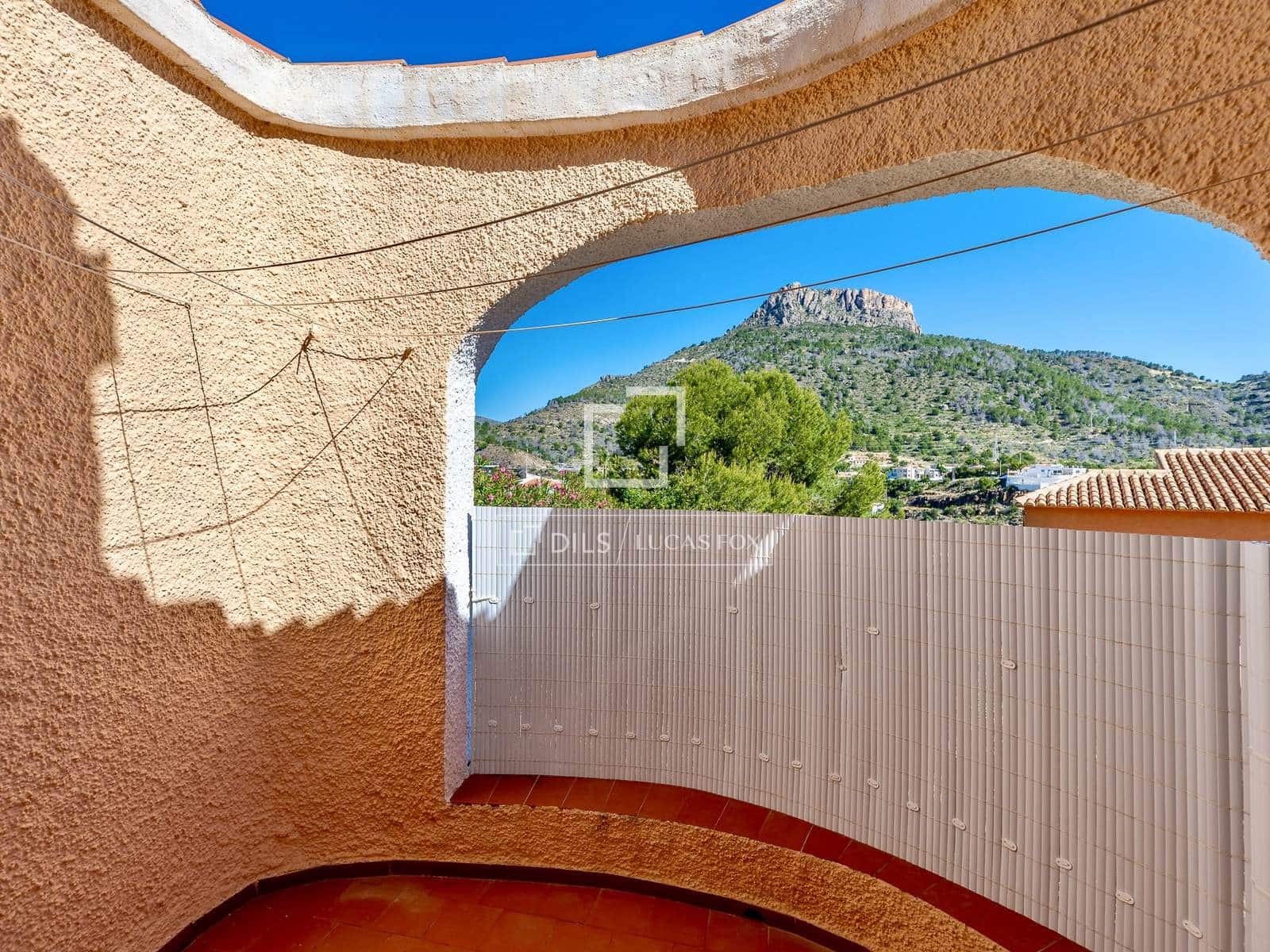 4 quarto Moradia para venda em Calpe / Calp com piscina garagem - 445 000 € (Ref: 9844547)