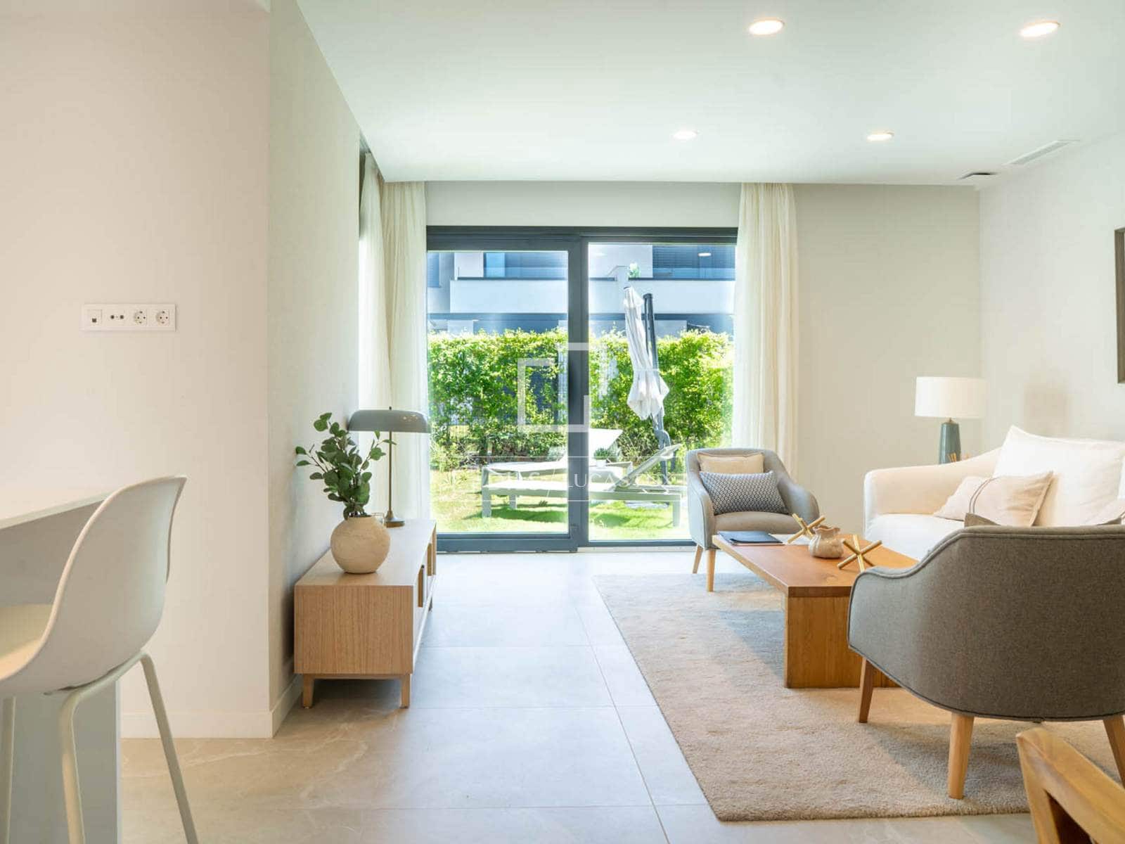 4 bedroom Villa for sale in Playa de Palma with pool - € 1,045,000 (Ref: 9844549)