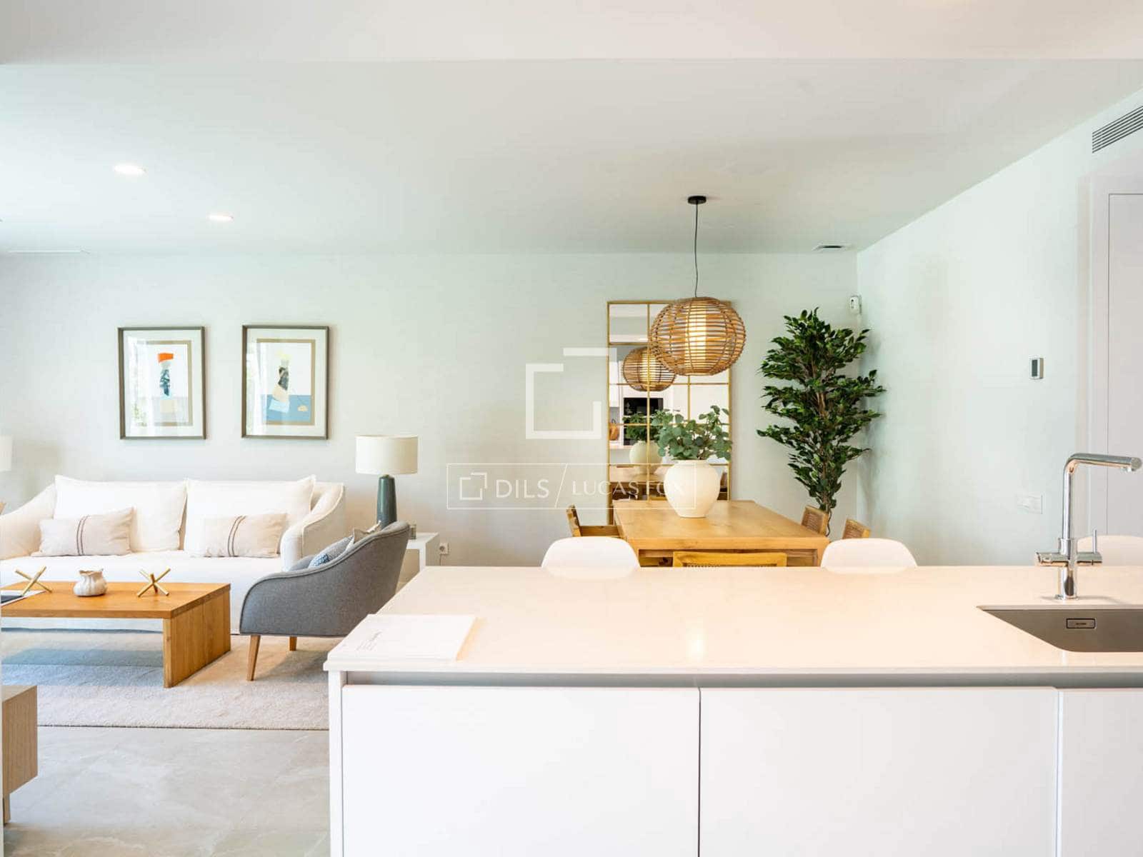 4 bedroom Villa for sale in Playa de Palma with pool - € 1,045,000 (Ref: 9844549)