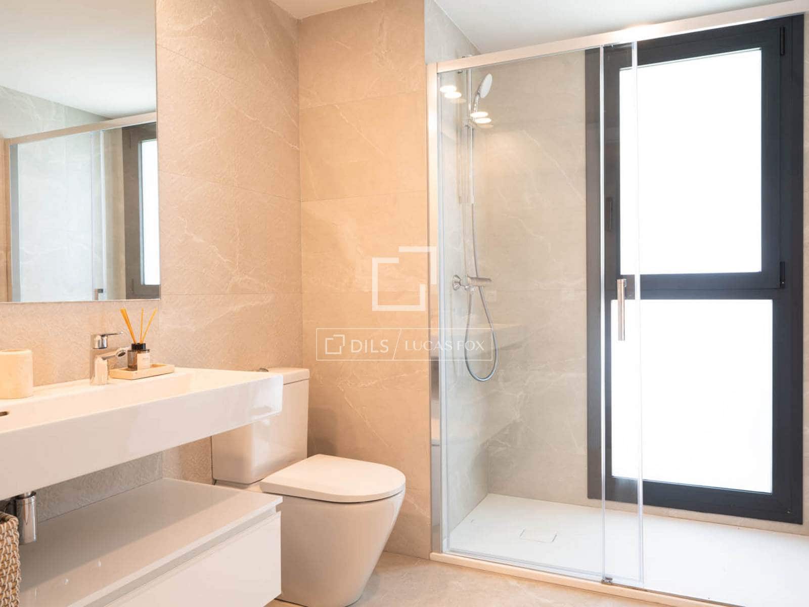 4 bedroom Villa for sale in Playa de Palma with pool - € 1,045,000 (Ref: 9844549)