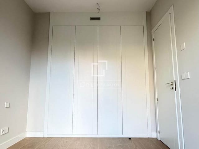 2 soveværelse Lejlighed til leje i Madrid by - € 2.250 (Ref: 9847556)