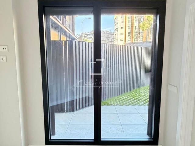 2 soveværelse Lejlighed til leje i Madrid by - € 2.250 (Ref: 9847556)