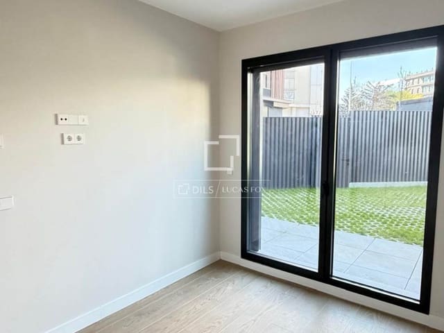 2 soveværelse Lejlighed til leje i Madrid by - € 2.250 (Ref: 9847556)