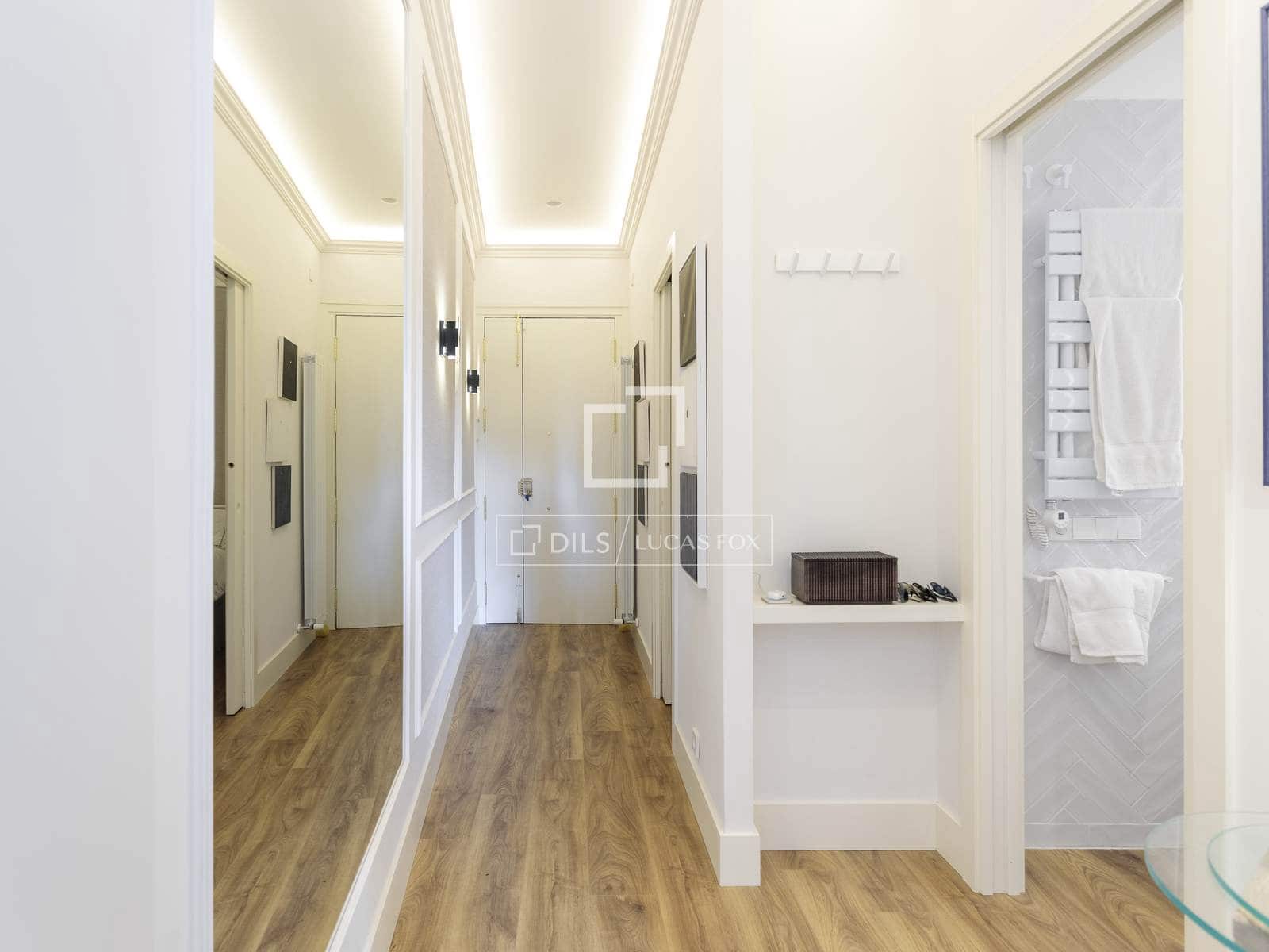 2 quarto Apartamento para arrendar em Madrid cidade - 3 900 € (Ref: 9847834)