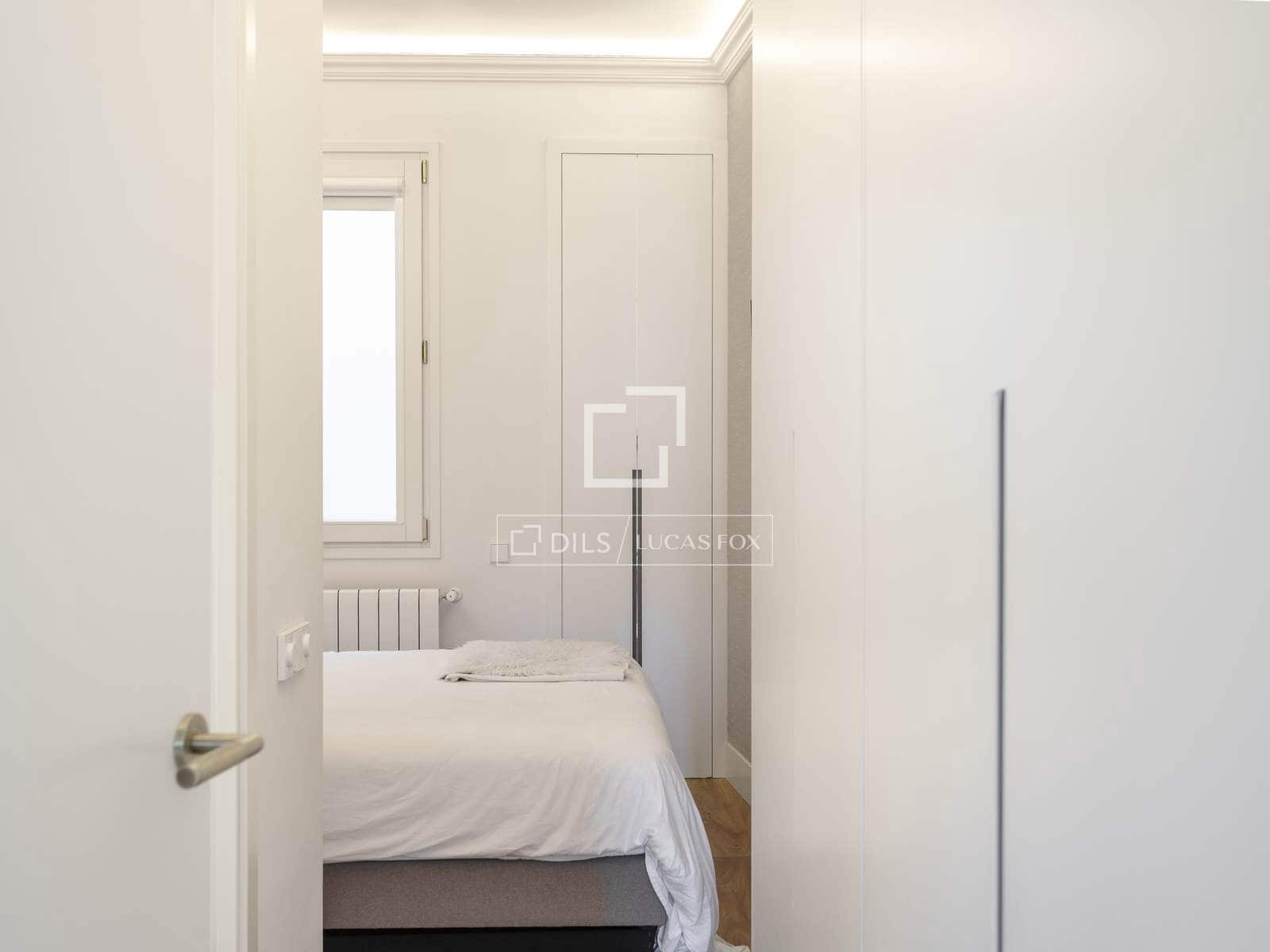 2 quarto Apartamento para arrendar em Madrid cidade - 3 900 € (Ref: 9847834)