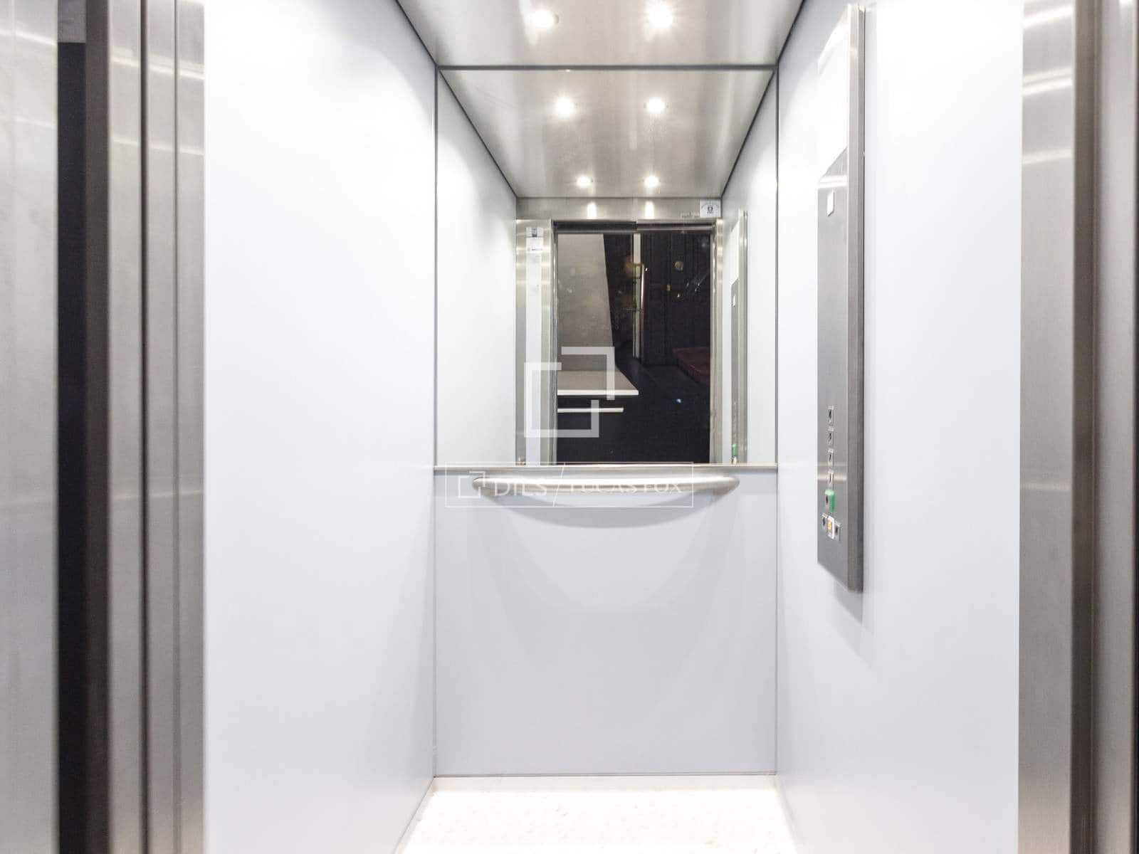 2 quarto Apartamento para arrendar em Madrid cidade - 3 900 € (Ref: 9847834)