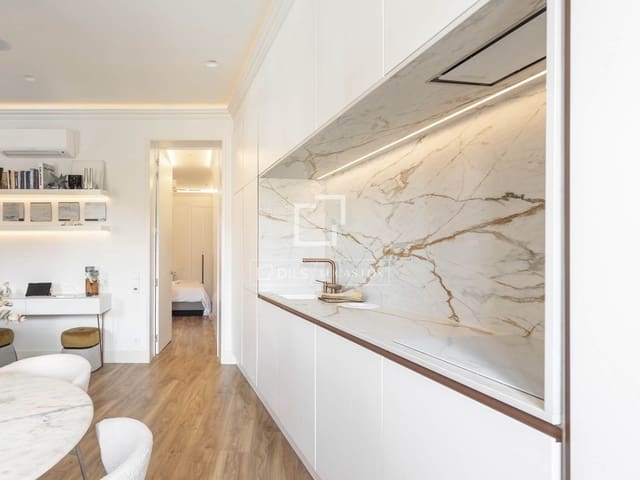 2 soveværelse Lejlighed til leje i Madrid by - € 3.900 (Ref: 9847834)