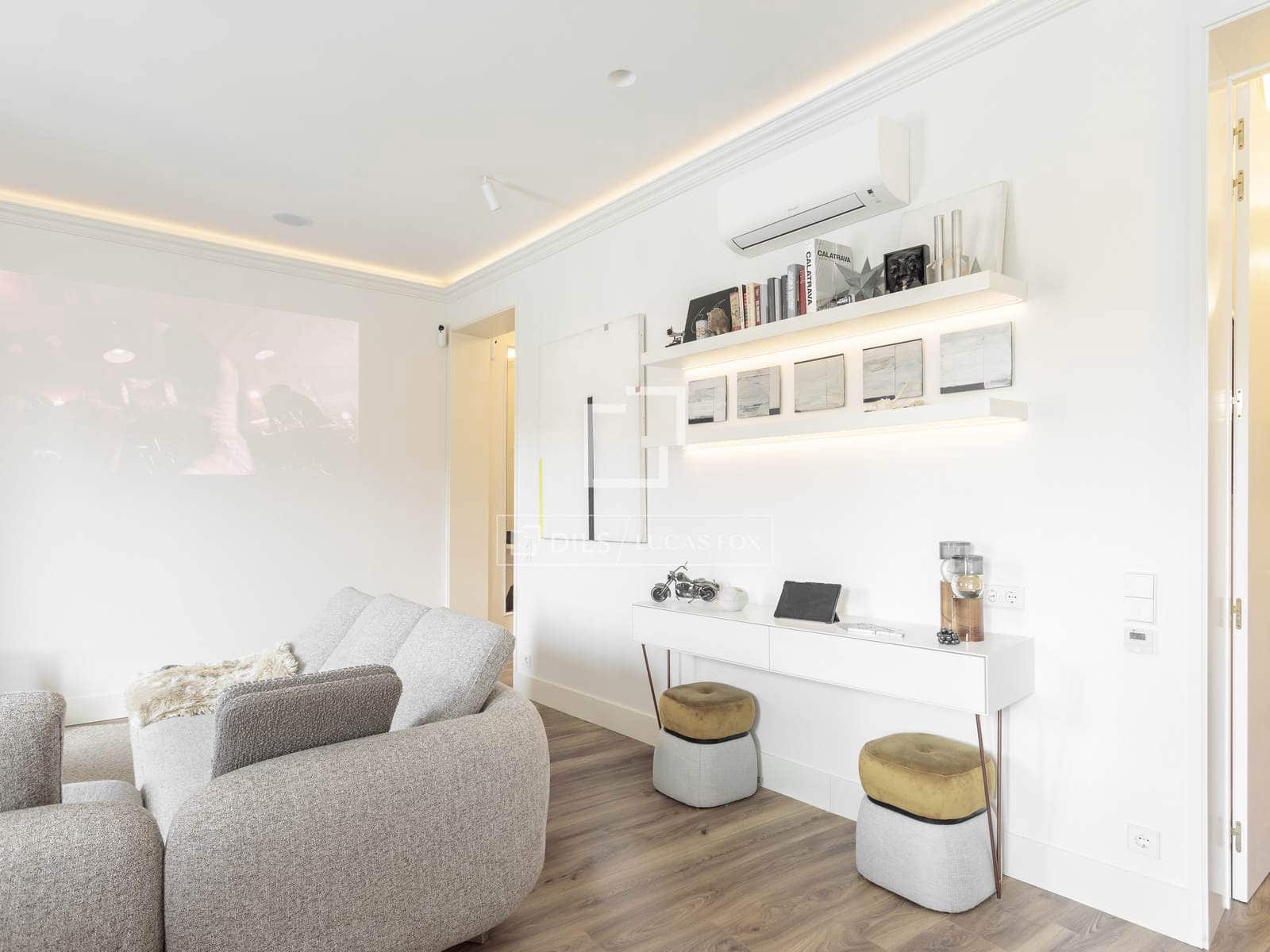 2 quarto Apartamento para arrendar em Madrid cidade - 3 900 € (Ref: 9847834)