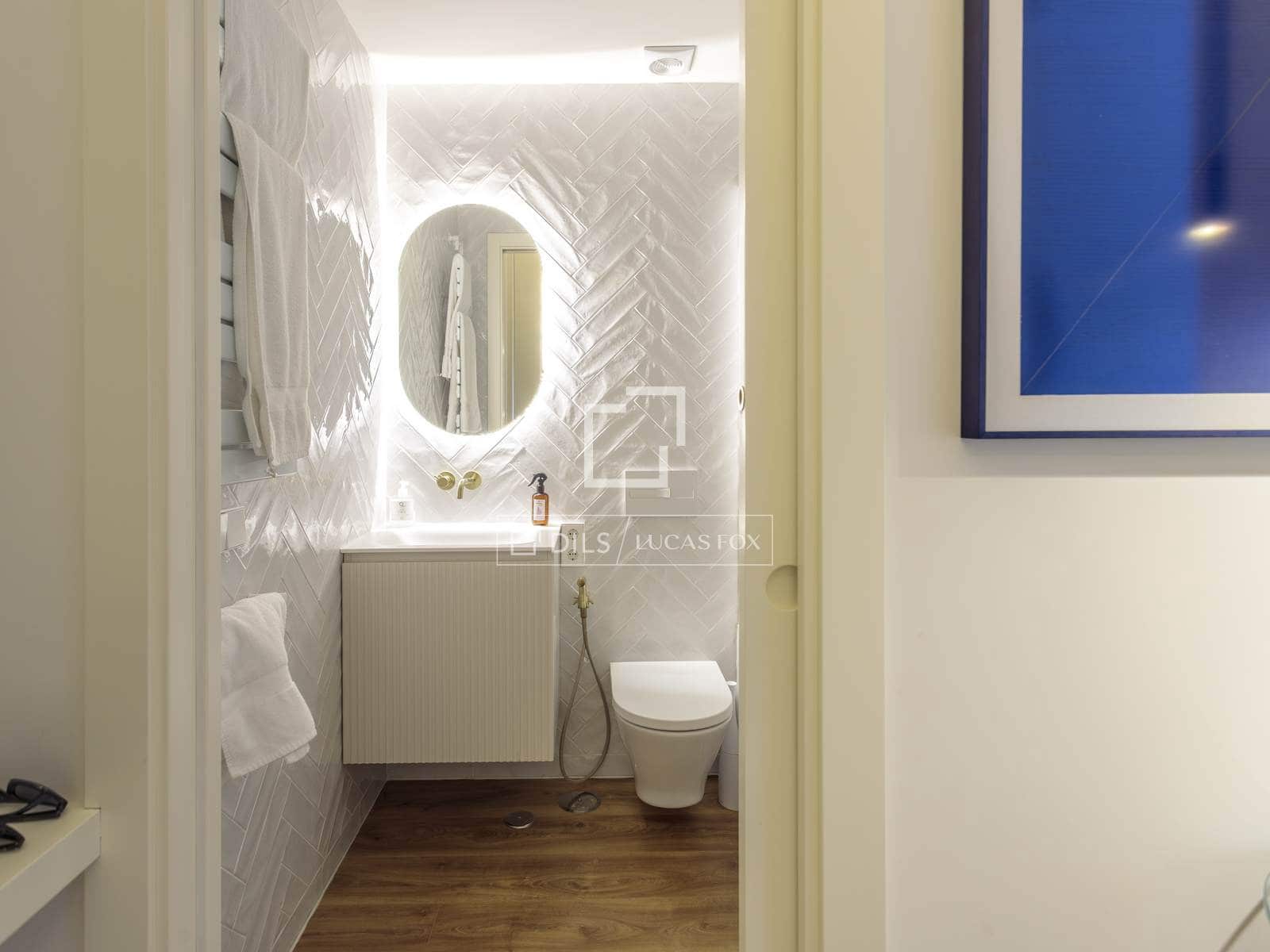2 quarto Apartamento para arrendar em Madrid cidade - 3 900 € (Ref: 9847834)